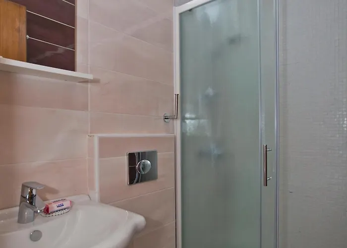 Vucetic * フヴァル